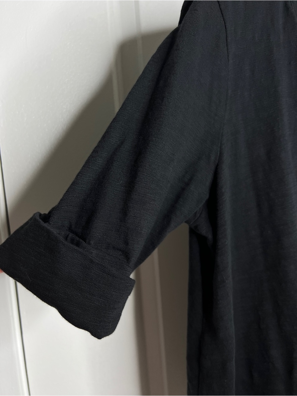Lilla P V-Neck Tee Shirt Women Large Black 100% Cotton Rolled Cuff Casual Basic - Picture 3 of 6